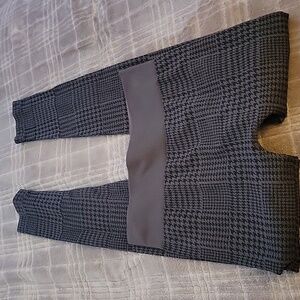 Nikibiki Stretchy leggings